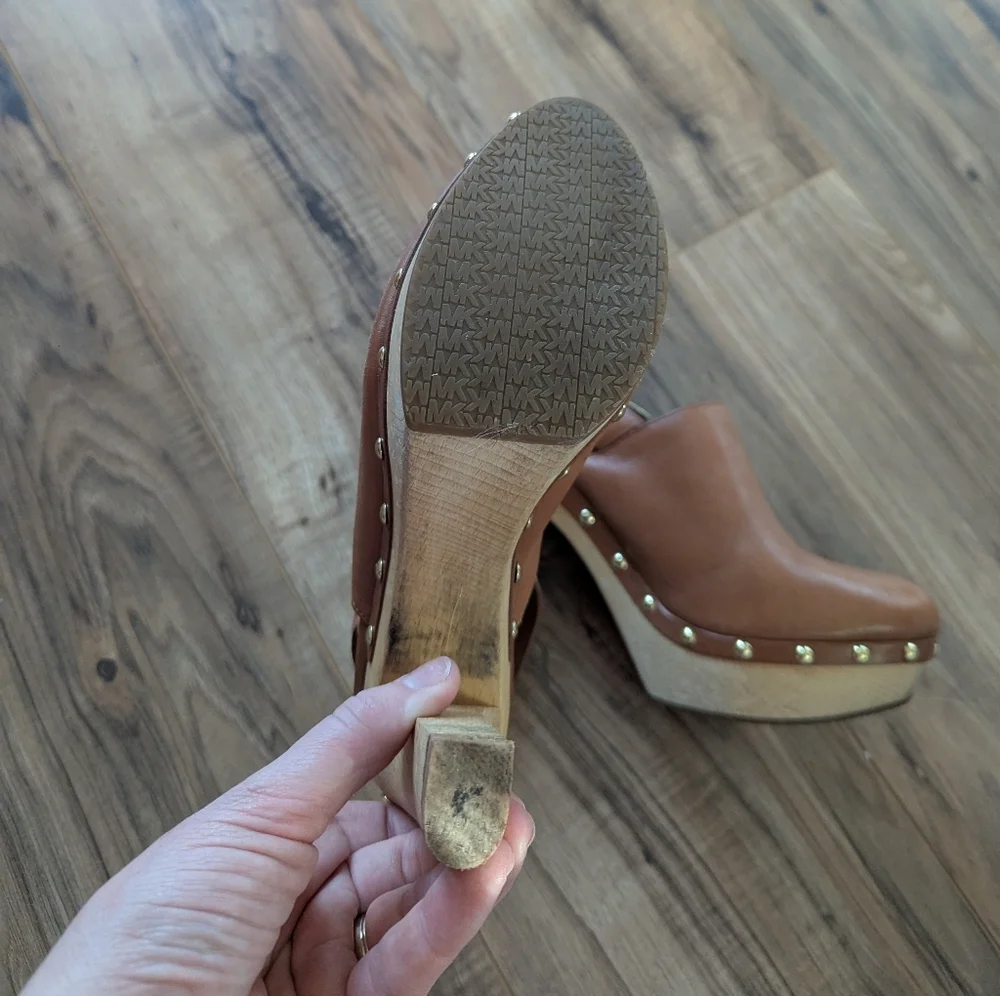 Michael Kors platform brown leather and wood heels in a women's size 8. - Picture 4 of 6